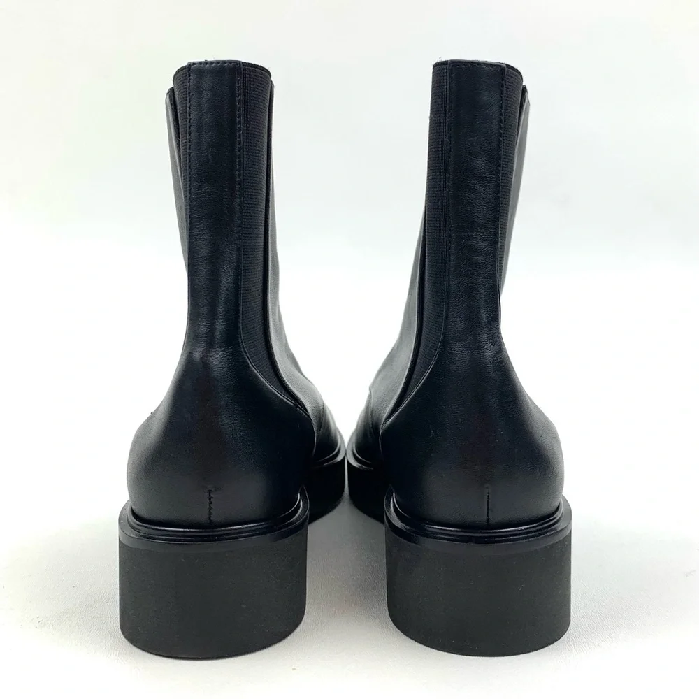 Stuart Weitzman Boots Black Leather Zip Front Ankle Bootie Low Heel Size 36.5 6 - Picture 4 of 10